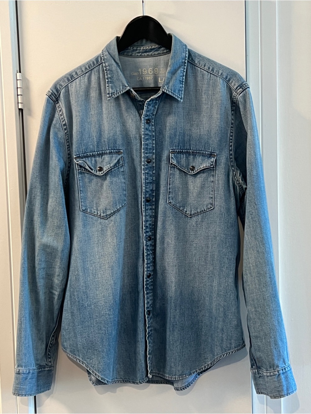 GAP Light Blue Denim Shirt Jacket